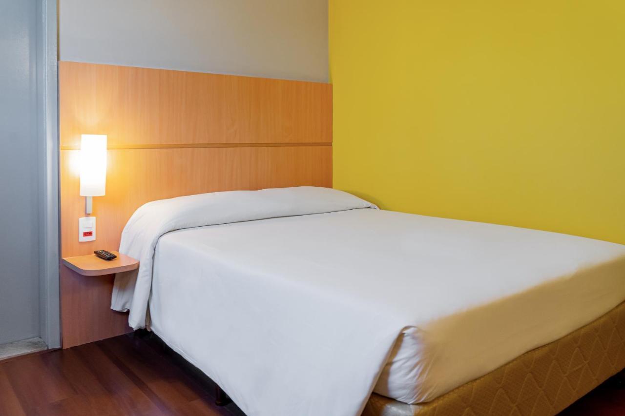 Hus Hotel Dourados Zewnętrze zdjęcie