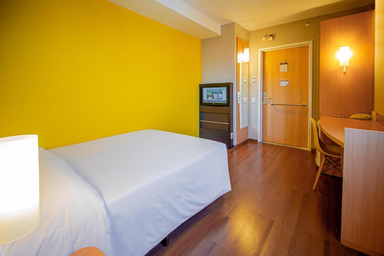 Hus Hotel Dourados Zewnętrze zdjęcie