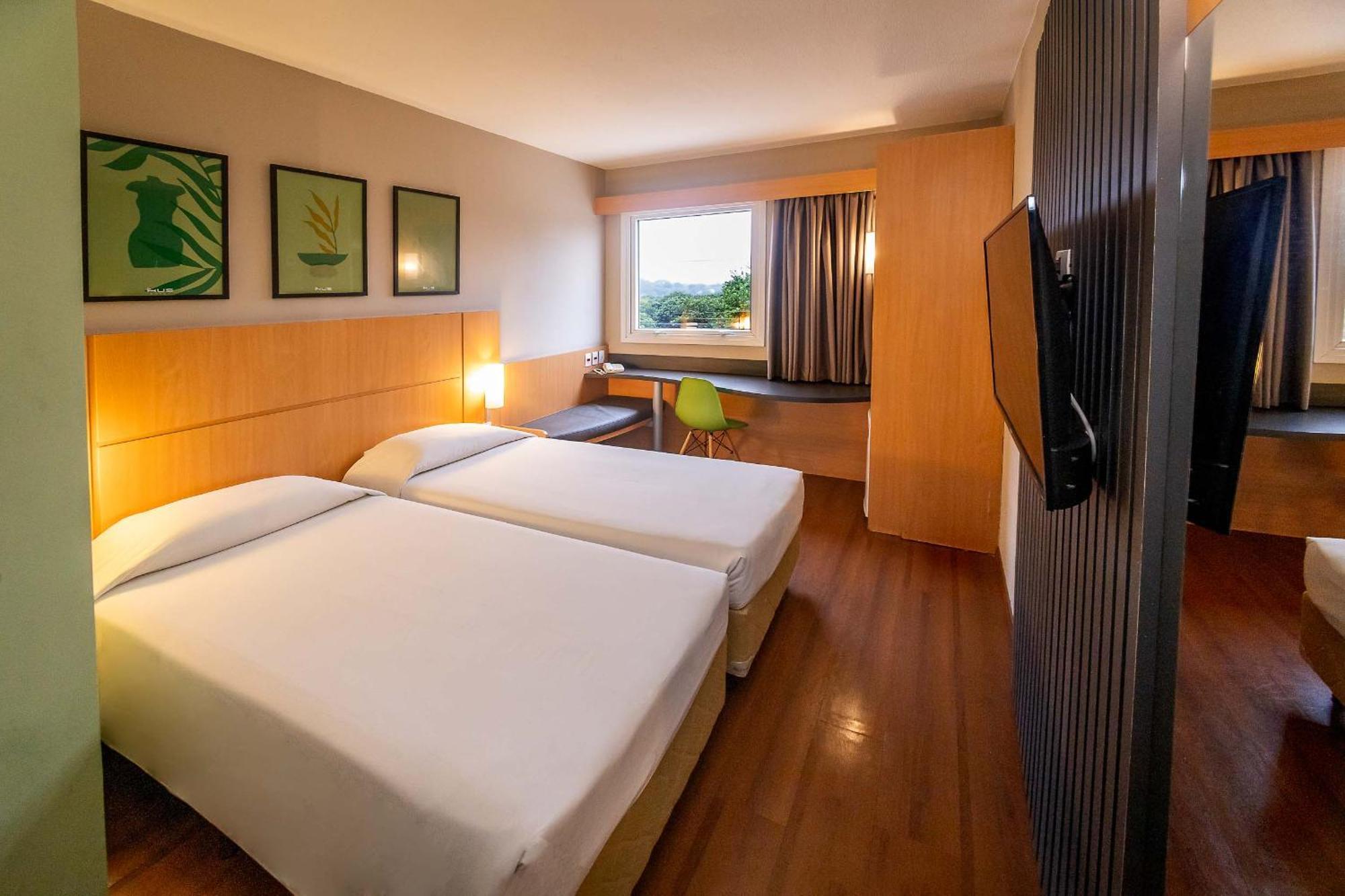 Hus Hotel Dourados Zewnętrze zdjęcie