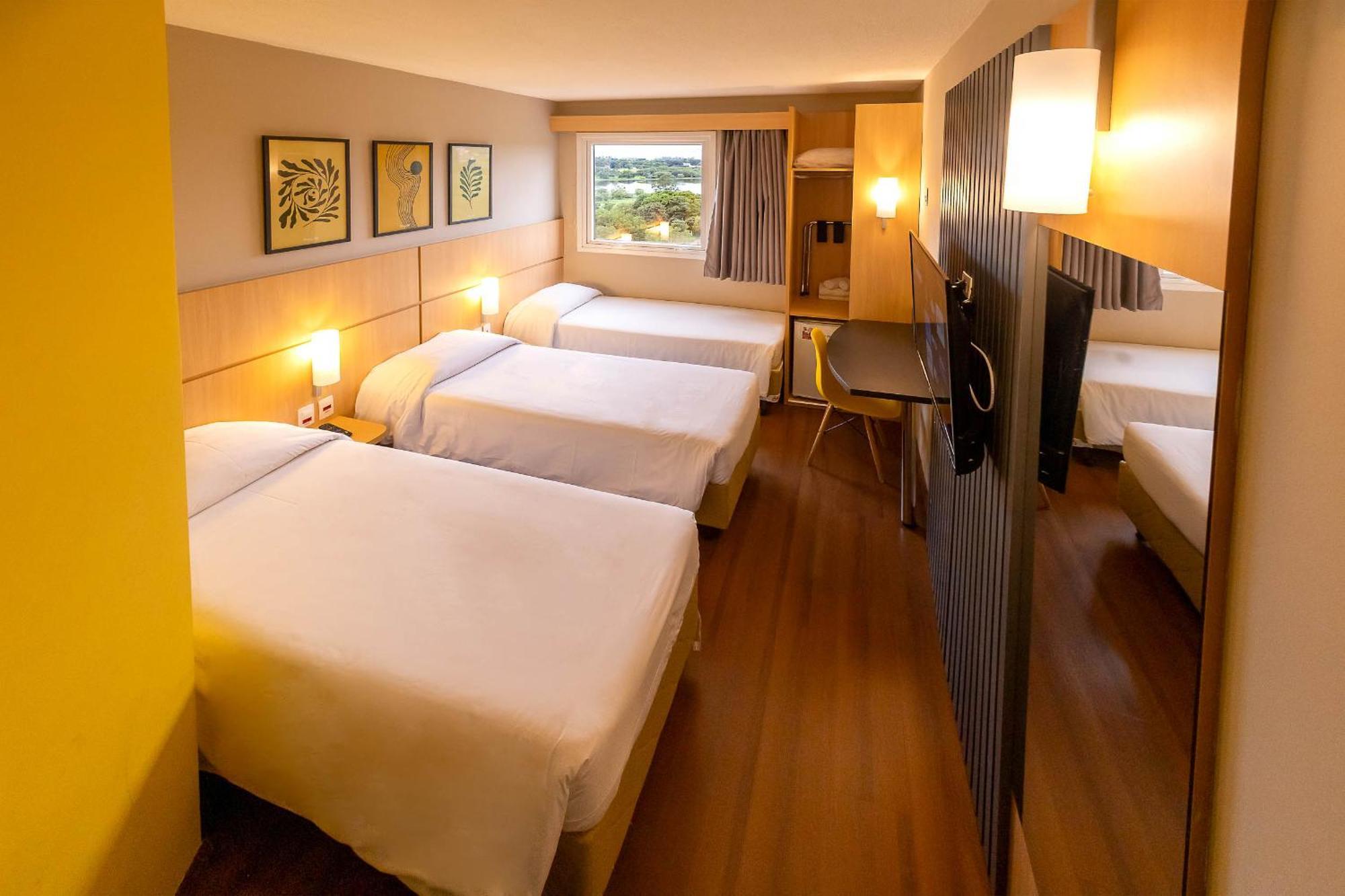 Hus Hotel Dourados Zewnętrze zdjęcie