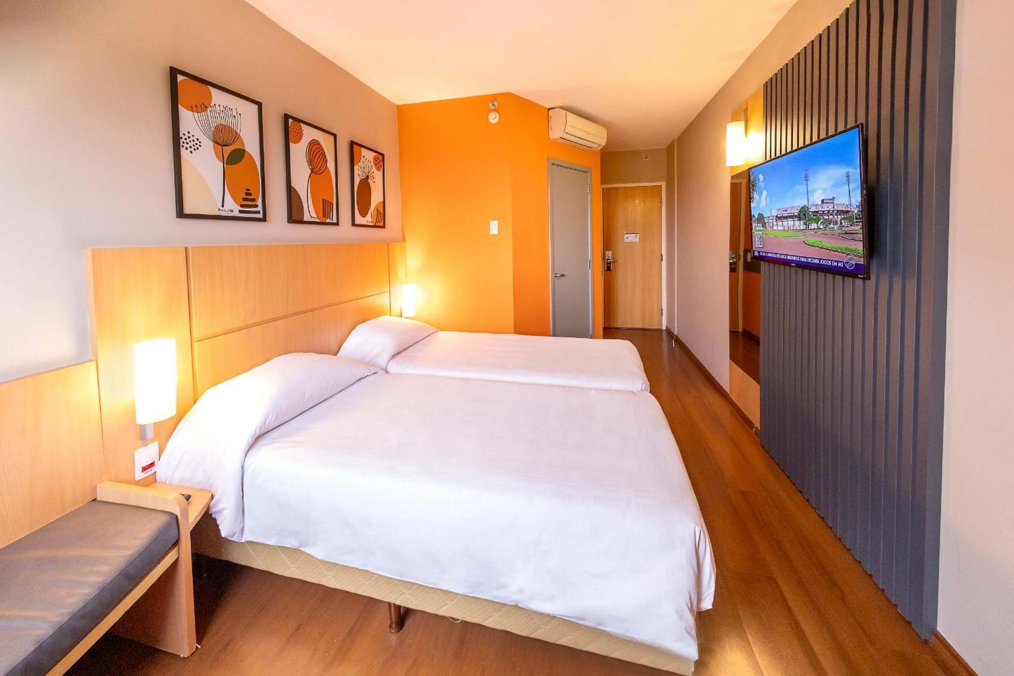 Hus Hotel Dourados Zewnętrze zdjęcie
